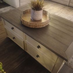 Pull.out Coffee  Table Top With Wheels  And Matching  End Table