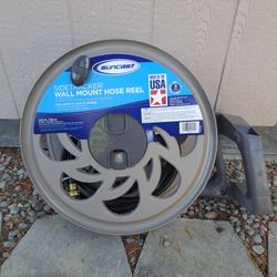 Brand New Suncast Hose Reel