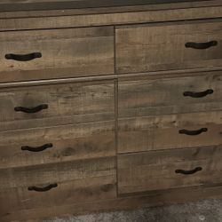 Queen Bed Set For Sale