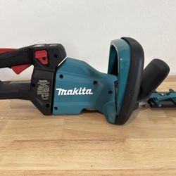 Makita XGT 40V max 24” Brushless Hedge Trimmer (Tool Only)