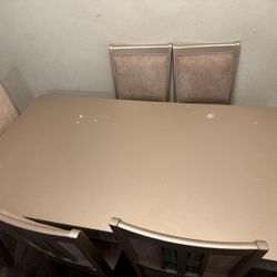 Dinning Room Table 