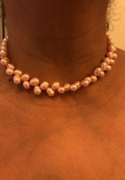Pink color pearl necklace 16’