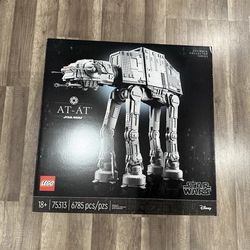 LEGO Star Wars AT-AT Walker 75313 Buildable Model - Brand New