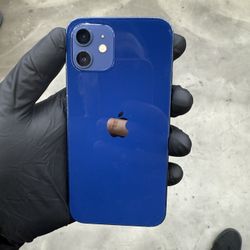 iPhone 12 (Unlocked) 