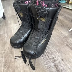Ride Women’s Snowboard Boots-never Worn 