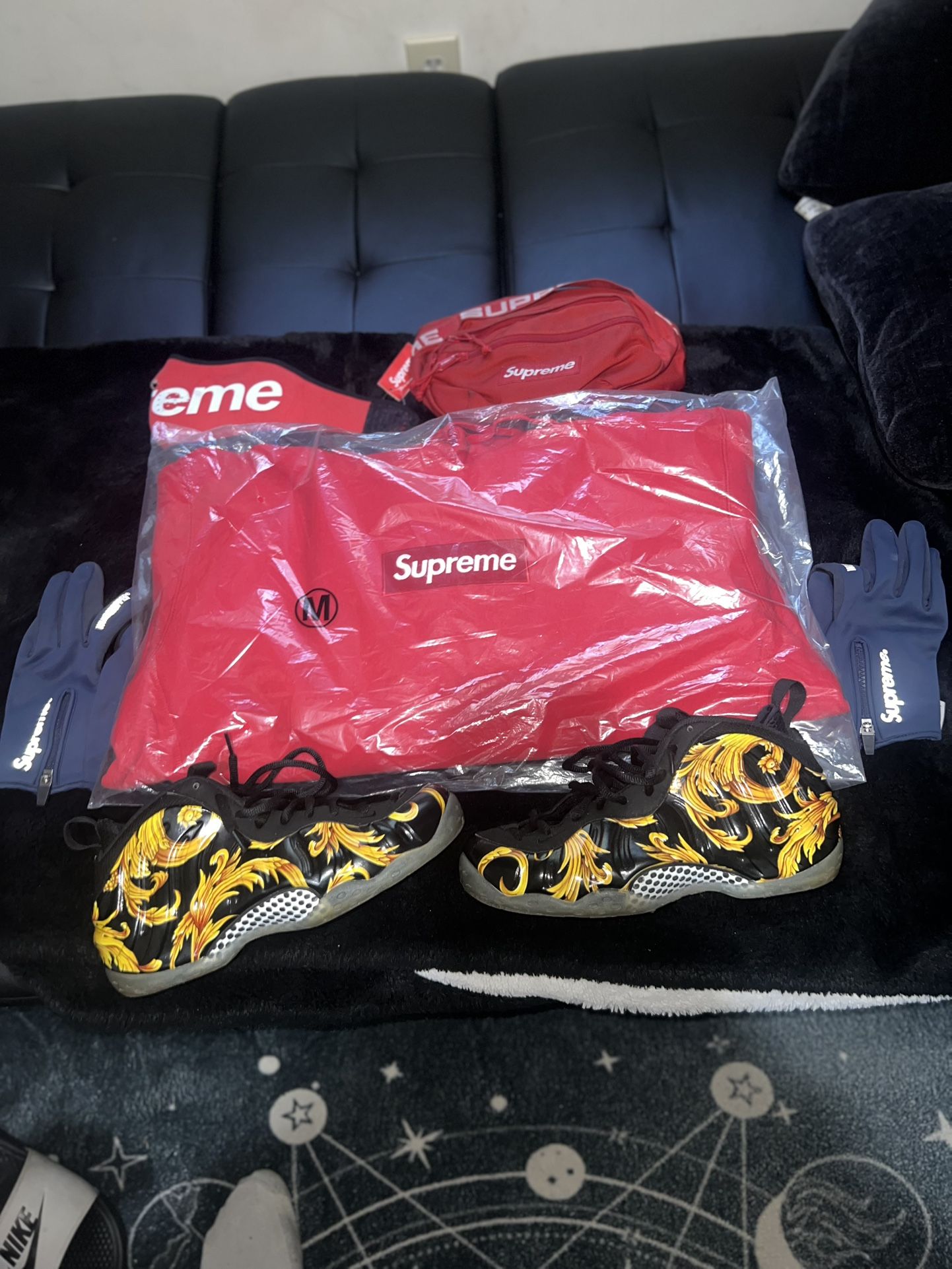 Supreme Box Logo Hoodie 