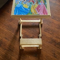 Mesita De Princesas De Madera