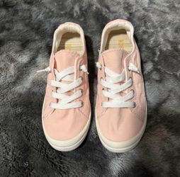 Women’s Size 7 Pink Slip-On Sneakers