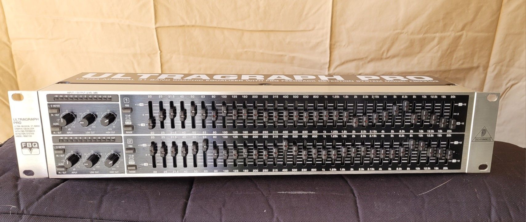 Behringer Ultragraph Pro FBQ-3102 31 Band EQ