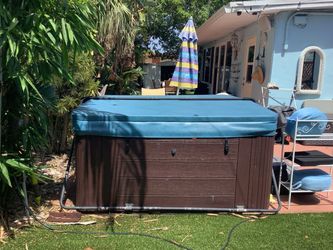 Hot tub, Jacuzzi, spa