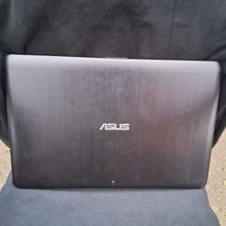 Asus Vivobook 15 Max