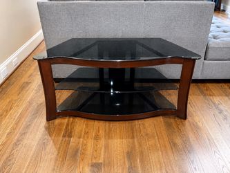 Glass TV Stand/Entertainment Center