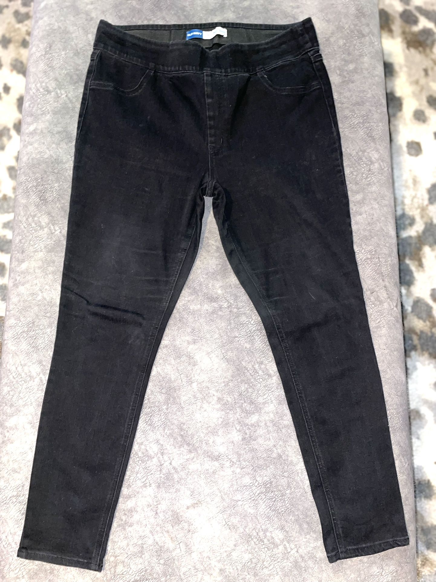 Old Navy Women's Black Rockstar Super Skinny Jeans Size 16