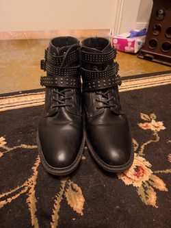 Steve Madden black boots