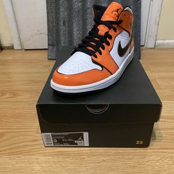 Jordan 1 Mid Turf Orange