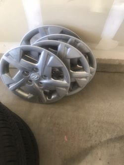 Original wheel covers- Hyundai venue 15”