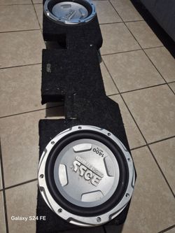 Cajón bocinas y amplificadores