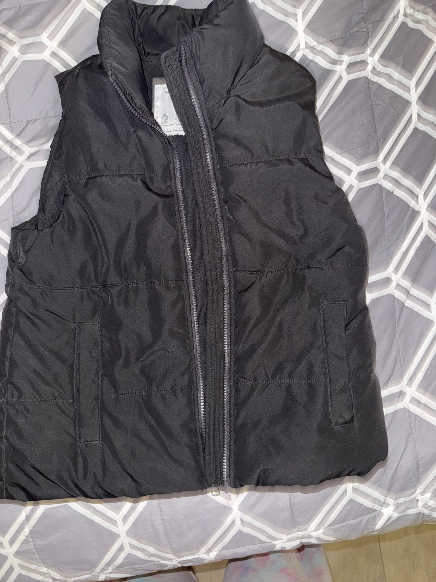 Abercrombie kid Black Puffer Vest