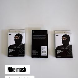 Nike Pro thermal fit hood