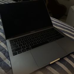 MacBook Pro 13 Inch 