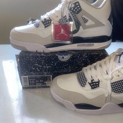 Air Jordan 4 Retro