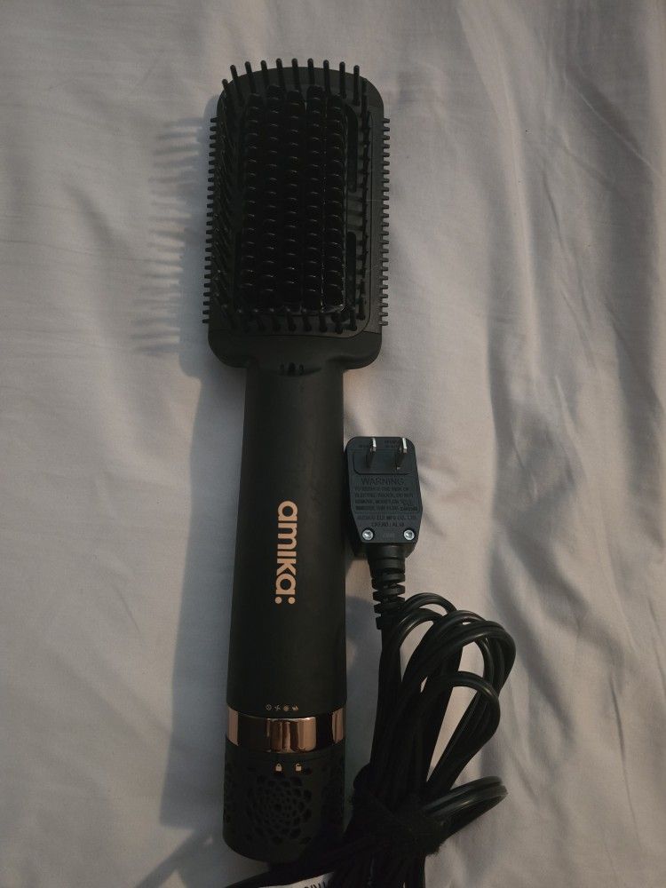 Amika Straightening Blow Dryer Brush