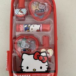 Hello Kitty Makeup Bag New Unopened $9