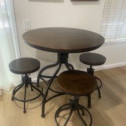 Round Pub Table and Stools 