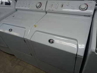 Maytag Neptune front load washer and gas dryer set - Free delivery