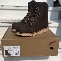 Red Wing Traction Tred Lite 8in boots Size 9.5D
