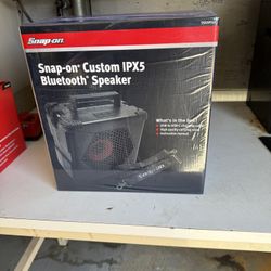 Snap on Bluetooth Speaker Snapon 