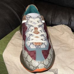 Gucci Sneakers 