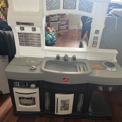 Play Kitchen
