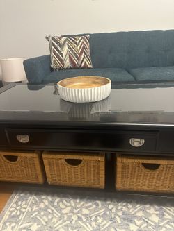 End and coffee table