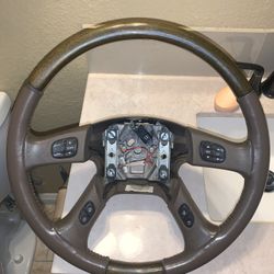 03-07c Silverado Steering Wheel