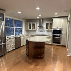 Pre-Owned Kitchen Package 