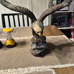 Bald Eagle Statue 