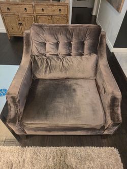 Living Room Chairs