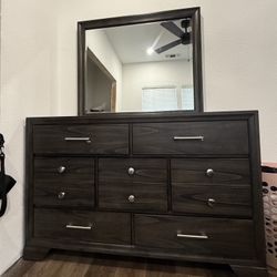 Drawer W/ Mirror 