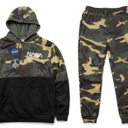 3x Camo Sweatsuit 