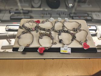 Pandora Charm Bracelet Different Price And Gram If You Interested Ask For Maribel Thank You 