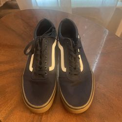 Men’s Van. Canvas Like New Size 10.5