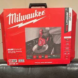 New Milwaukee  - M12 12-Volt Lithium-Ion Cordless Drain Cleaning Airsnake Air Gun Kit with (1) 2.0Ah Battery, Toilet Attachments.