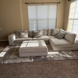 Cindy Crawford Home Monterey Park Off-White 7 Pc Sectional Living Room