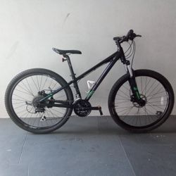 BICYCLE GIANT 24 SPEED SIZE 27,5 BRAND NEW 