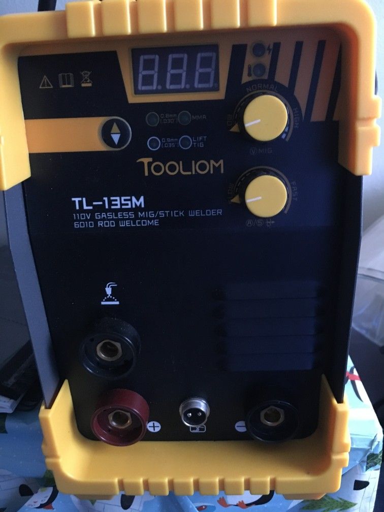 Tooliom TL-135M Gasless Mig/Stick Welder