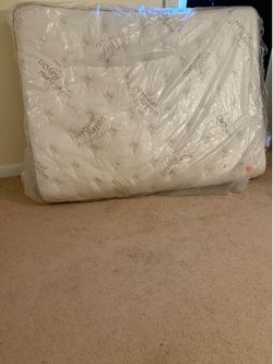 Queen Pillowtop Mattress