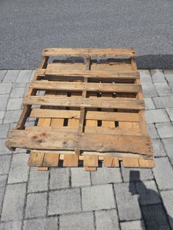 Pallet (2)