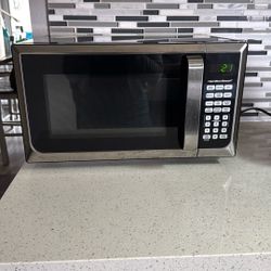 Hamilton Microwave 