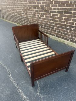 Wooden Toddler Bed Frame